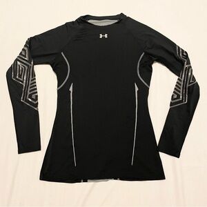 Under Armour Women's Black Long Sleeve Heatgear Top Size Small